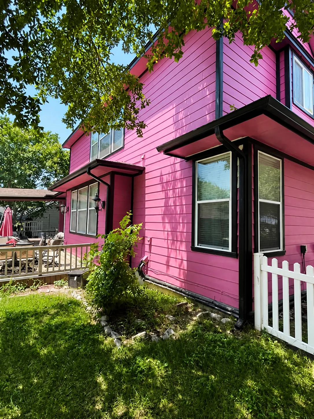 Mellados Painters handling power washing services in Austin