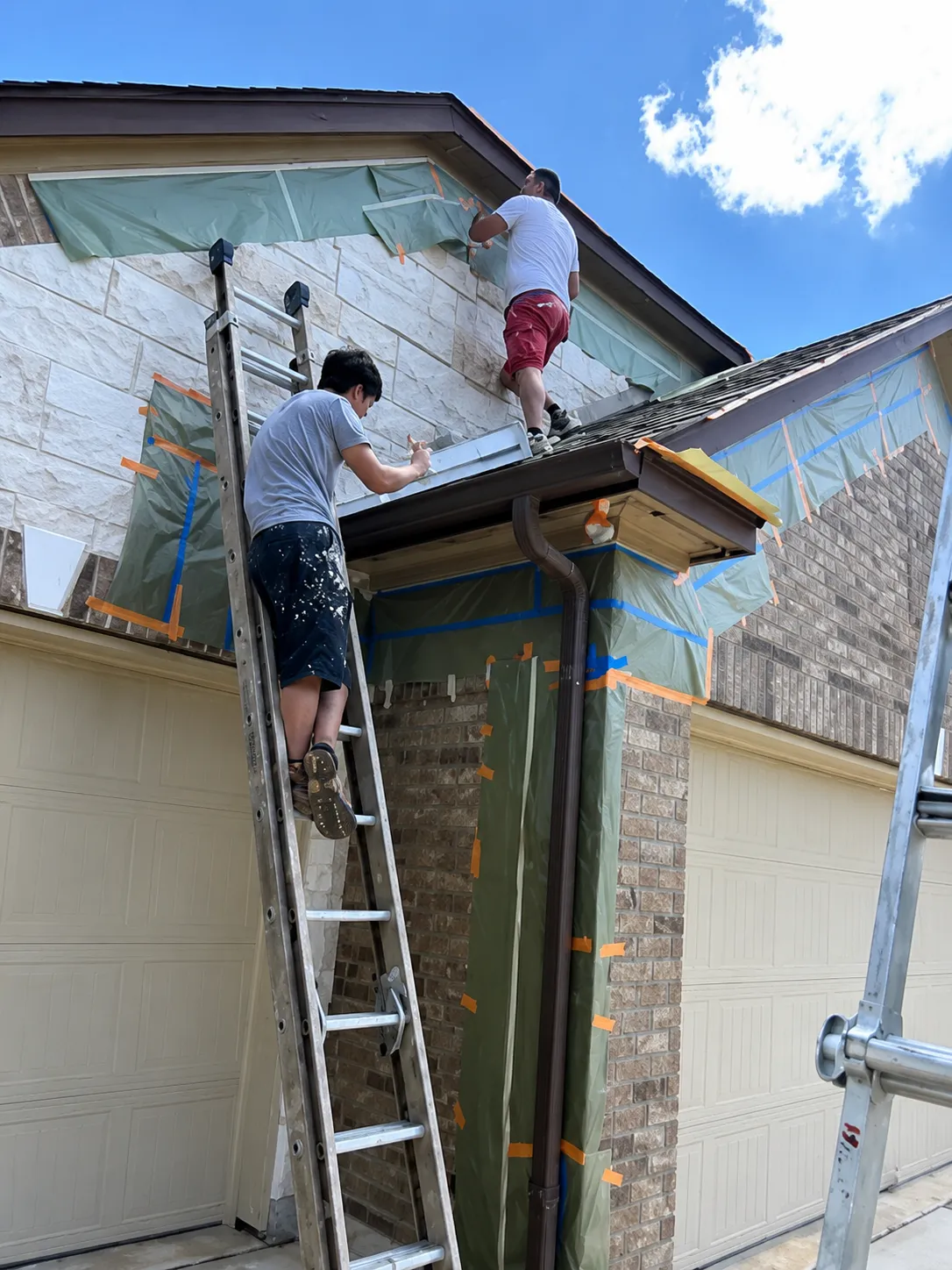 Mellados Painters handling siding repair in Austin